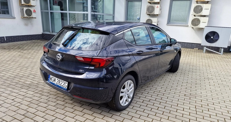 Opel Astra cena 43900 przebieg: 107000, rok produkcji 2019 z Rzeszów małe 46